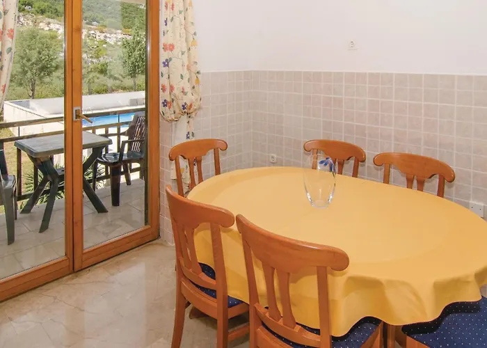 Apartman 2 Bedroom Gorgeous In